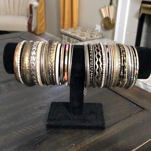 50 BANGLES